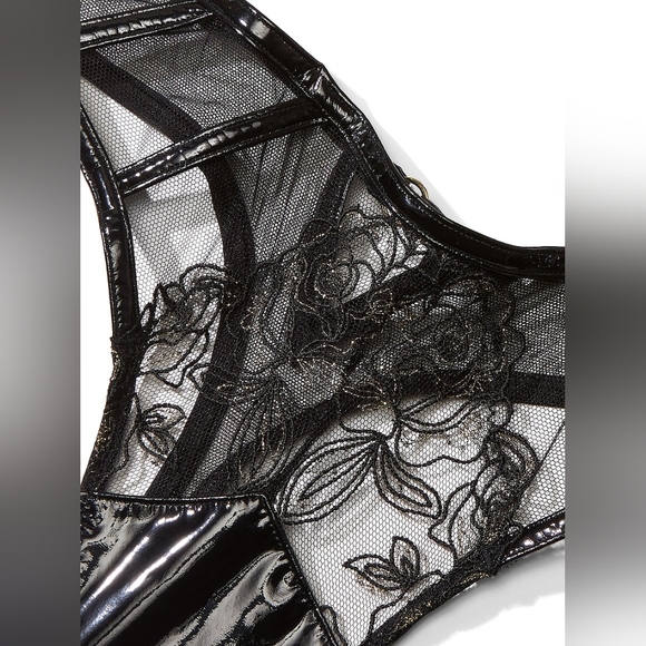 🖤 VS Very Sexy Midnight Affair Rose Embroidery Faux Leather Thong Panty 🖤 - Picture 5 of 16